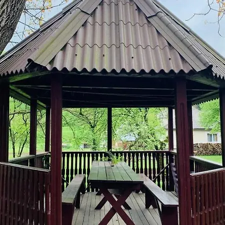 над річкою פוליאנה