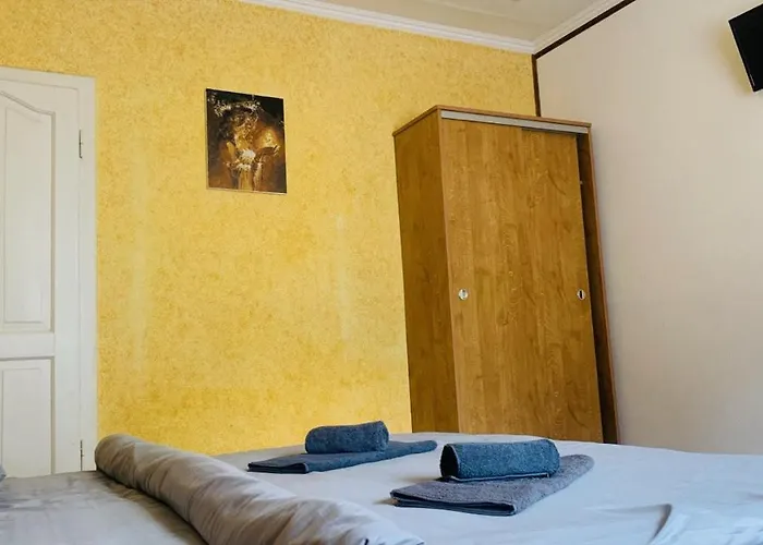 宾馆 над річкою