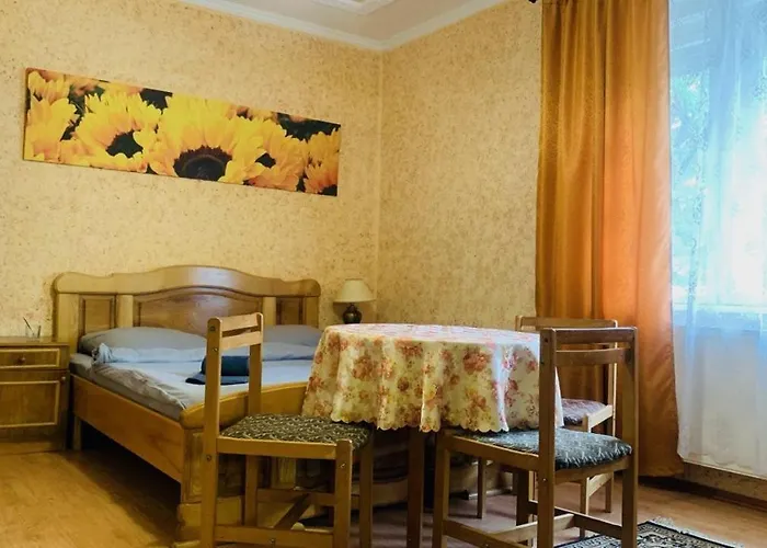 над річкою 波利亚纳